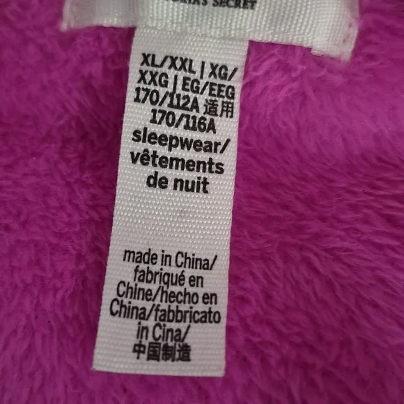 Like New Victoria's Secret Pink Fuzzy XL Robe - Picture 8 of 8